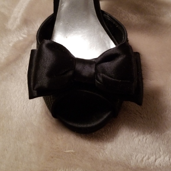 High heels - Picture 4 of 4